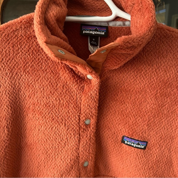NWT Patagonia Women's Re-Tool Half-Snap Pullover in Burl Red - Picture 5 of 11